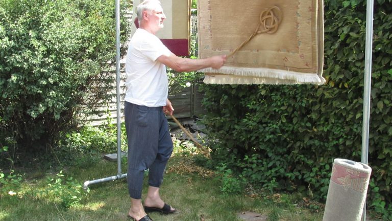 Übers Teppichklopfen Das Teppichklopfen